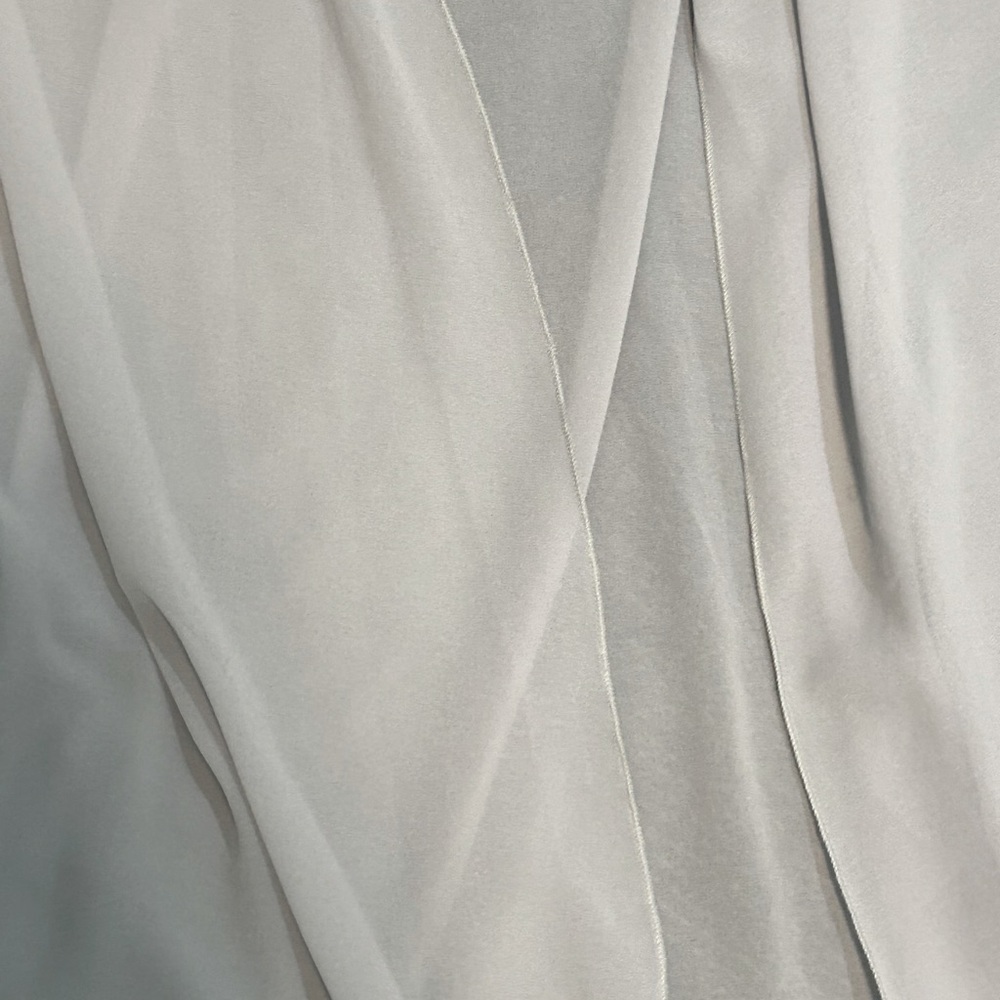 Elegant Sheet Light Weight Soft Gray Open Front Cardigan with 3/4 Sleeve Flowy - Picture 2 of 3